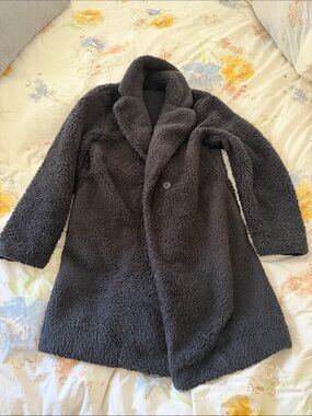 Uniqlo Women's Teddy Coat in Dark Charcoal